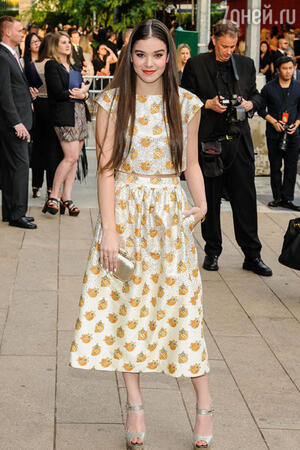 Хейли Стейнфелд в Sunodress Хейли Стейнфелд в Sunodress