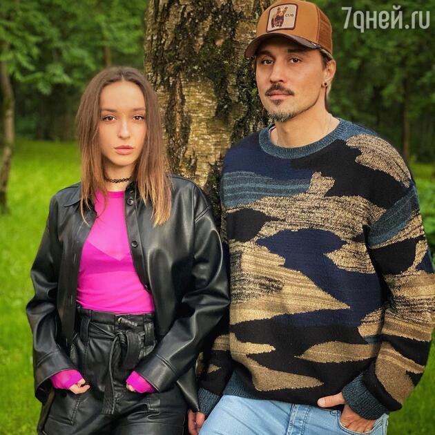 Билан с сестрой Билан с сестрой
