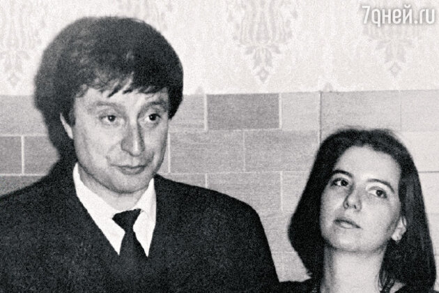 «Галя покорила меня не только красотой, но и тем, что абсолютно не замечала своей женской привлекательности...» С женой Галей. 1982 г. «Галя покорила меня не только красотой, но и тем, что абсолютно не замечала своей женской привлекательности...» С женой Галей. 1982 г.