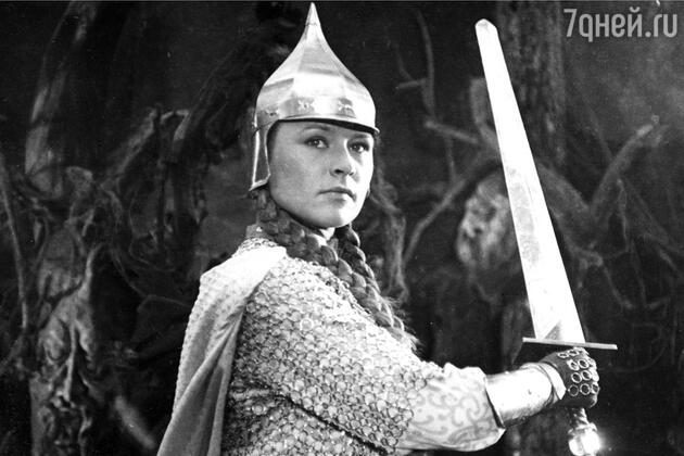 Раиса Рязанова в роли Евдокии в фильме «Золотые рога» Раиса Рязанова в роли Евдокии в фильме «Золотые рога»