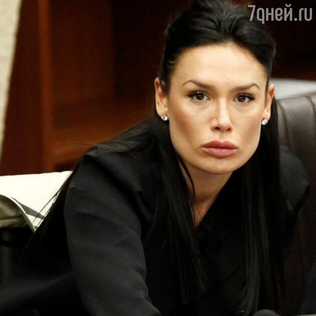 Николь Минетти Николь Минетти