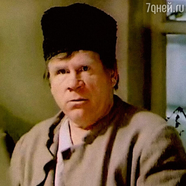 Иван Рыжов в фильме «Тени исчезают в полдень» Иван Рыжов в фильме «Тени исчезают в полдень»