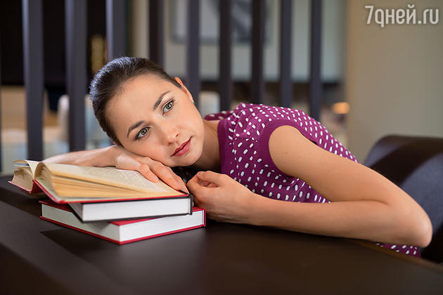 У меня нет ни компьютера, ни Интернета. Без них комфортнее. И время, которое другие убивают в социальных сетях, я трачу на книги У меня нет ни компьютера, ни Интернета. Без них комфортнее. И время, которое другие убивают в социальных сетях, я трачу на книги