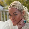 На плече любимого: Волочкова нашла новое место для шпагата На плече любимого: Волочкова нашла новое место для шпагата