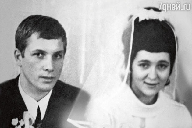 «Мама уже через две недели пожалела о том, что вышла замуж» «Мама уже через две недели пожалела о том, что вышла замуж»