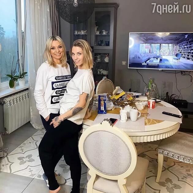 Ирина Салтыкова с дочкой - фото Ирина Салтыкова с дочкой - фото