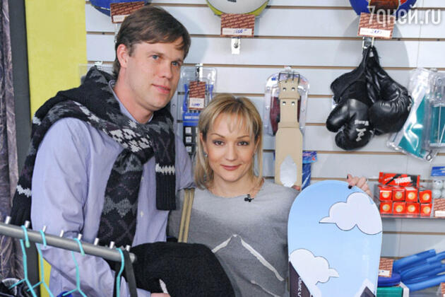 Певица Татьяна Буланова на съемках сериала канала СТС "Папины дочки" Певица Татьяна Буланова на съемках сериала канала СТС "Папины дочки"