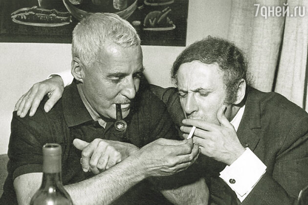 Константин Симонов и Марсель Марсо в ресторане ЦДЛ, 1969 г. Константин Симонов и Марсель Марсо в ресторане ЦДЛ, 1969 г.