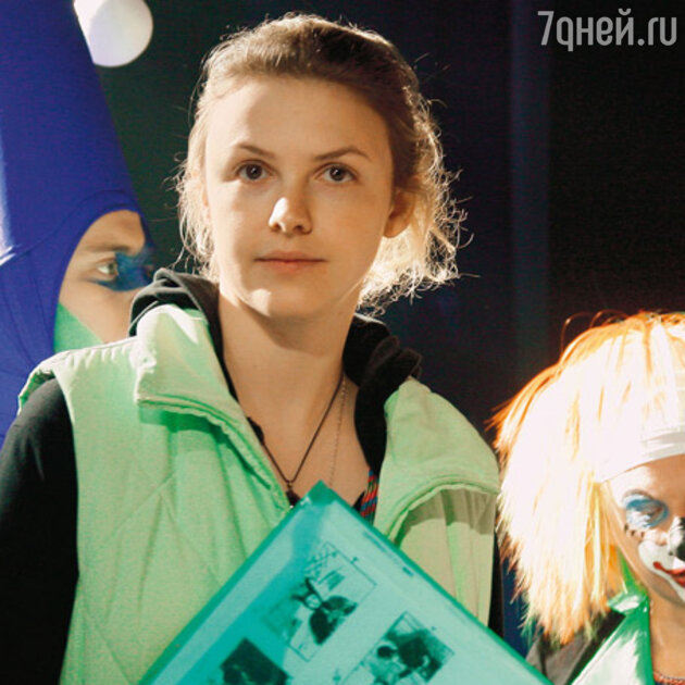 Дочь Виталия Соломина Елизавета Дочь Виталия Соломина Елизавета