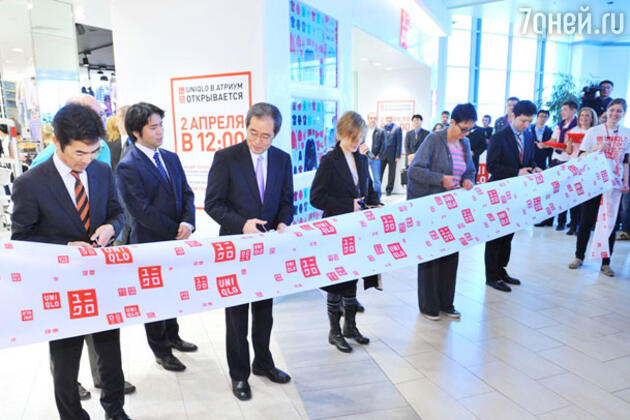 Открытии первого в России магазина «Uniqlo» Открытии первого в России магазина «Uniqlo»