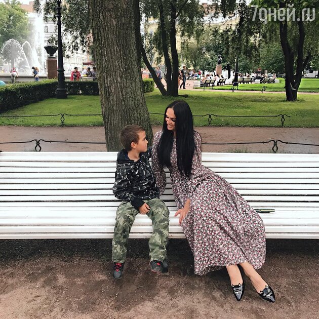 Алена Водонаева с сыном Богданом Алена Водонаева с сыном Богданом