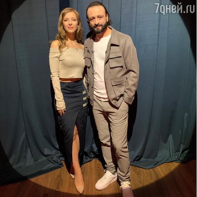 Лиза Арзамасова и Илья Авербух дебютировали как пара Лиза Арзамасова и Илья Авербух дебютировали как пара