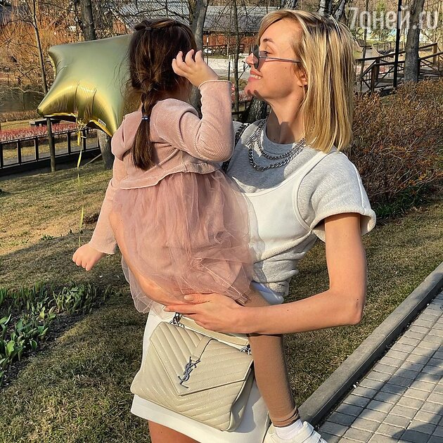 Полина Гагарина с дочкой — фото Полина Гагарина с дочкой — фото