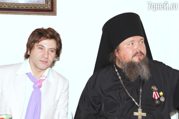 Авраам Руссо (слева) Авраам Руссо (слева)