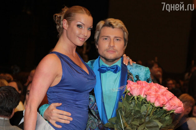 Николай Басков и Анастасия Волочкова. 2011 год Николай Басков и Анастасия Волочкова. 2011 год