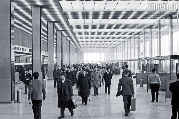 Аэропорт Орли, 1960-е годы Аэропорт Орли, 1960-е годы