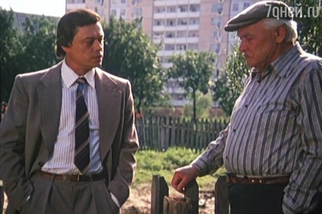 Кадр из фильма «Белые росы». Николай Караченцов и Всеволод Санаев Кадр из фильма «Белые росы». Николай Караченцов и Всеволод Санаев