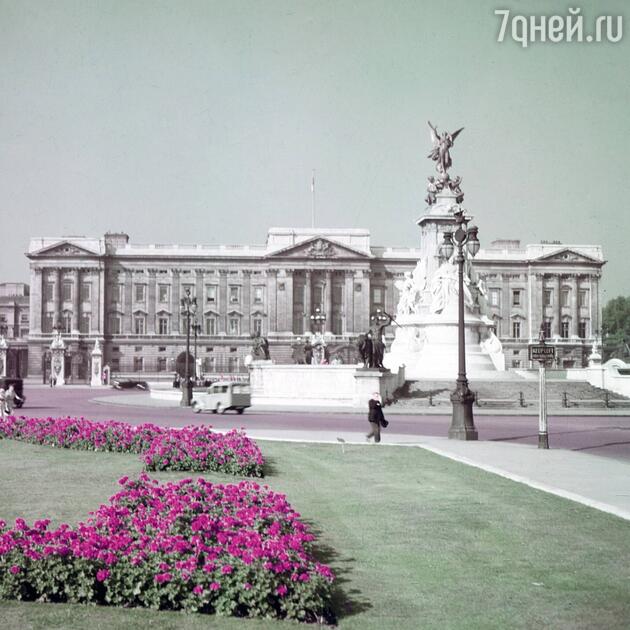 Букингемский дворец - фото Букингемский дворец - фото