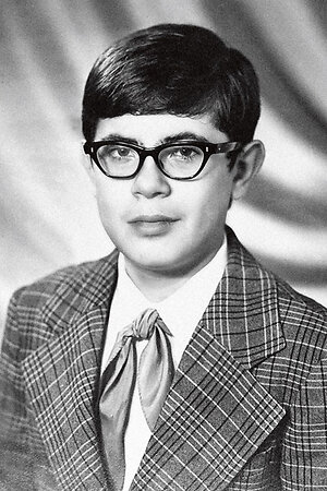 В Игоре Корнелюке — пионере ничто не выдавало автора будущих хитов. 1975 г. В Игоре Корнелюке — пионере ничто не выдавало автора будущих хитов. 1975 г.