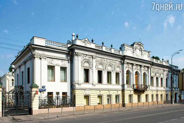 Москва, улица Пречистенка, дом 20 Москва, улица Пречистенка, дом 20