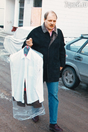 Ведущий Александр Гурнов, март 1997 года Ведущий Александр Гурнов, март 1997 года