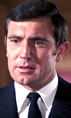 Джордж Лэзенби (George Lazenby) Джордж Лэзенби (George Lazenby)