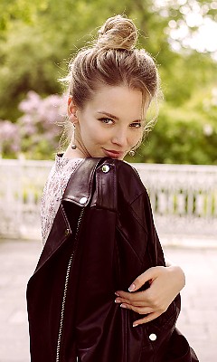 Кристина Александрова Кристина Александрова