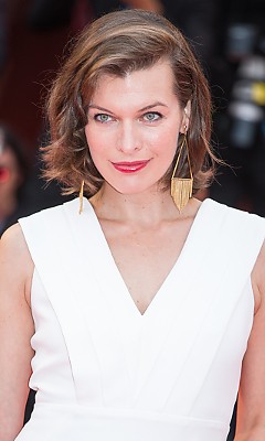 Милла Йовович (Milla Jovovich) Милла Йовович (Milla Jovovich)