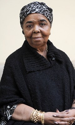 Сезария Эвора (Cesaria Evora) Сезария Эвора (Cesaria Evora)