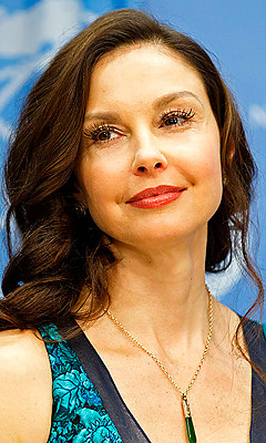   (Ashley Judd)