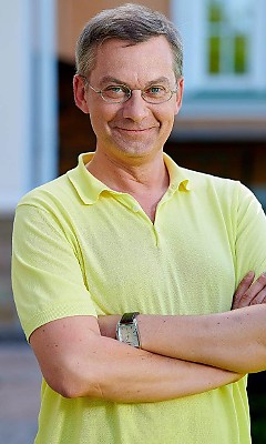 Геннадий Смирнов Геннадий Смирнов