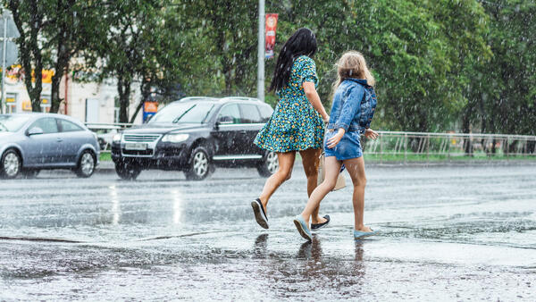 Жара до +32 и тропические ливни: синоптики уточнили прогноз для Москвы на июль