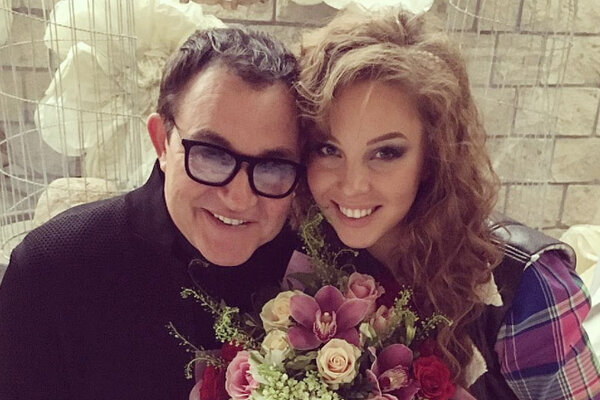 ВИДЕО: «Всем на зависть!» — Дибровы показали новый дизайн приусадебного участка