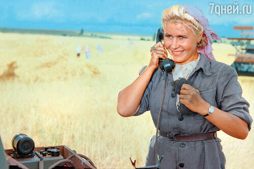 В фильме «Возвращение Василия Бортникова». 1953 г.