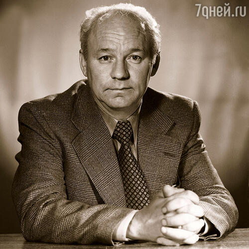 Мегвинетухуцеси нужен был напарник, актер на роль его друга. Вспомнили про Рыбникова. Великий артист согласился сыграть эпизод