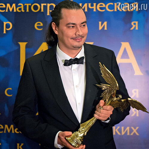 Я так долго шел к своему первому фильму, что взял этот вес играючи. В 2014 году за полнометражный дебют «Горько!» получил «Нику» в категории «Открытие года»