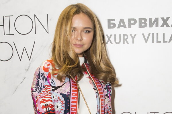 Образ дня: Стефания Маликова в Pucci