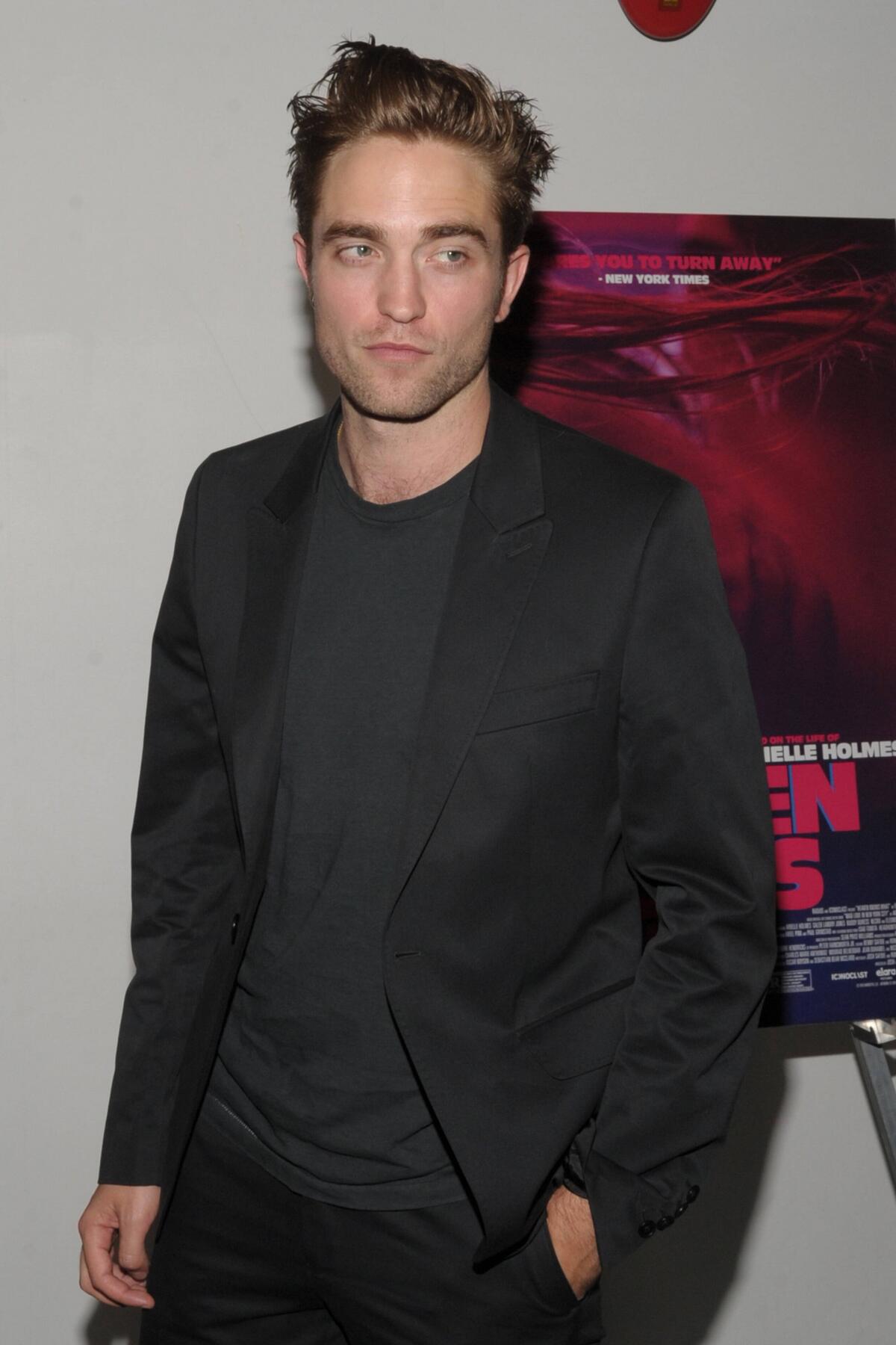 Robert Pattinson Proigral Glavnuyu Bitvu Goda 7dnej Ru