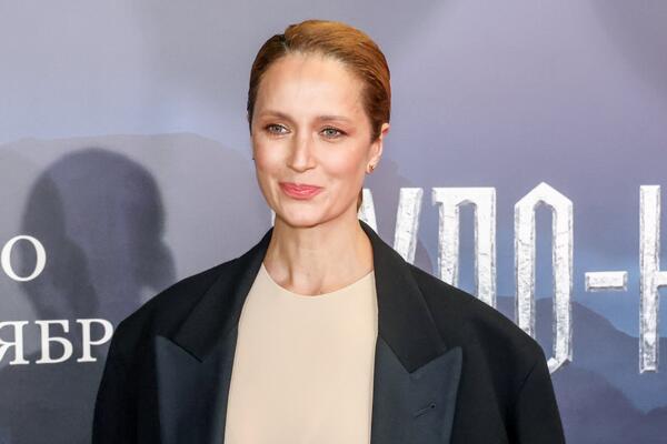 Виктория Исакова отметила юбилей с Бондарчуком на фоне слухов об их романе