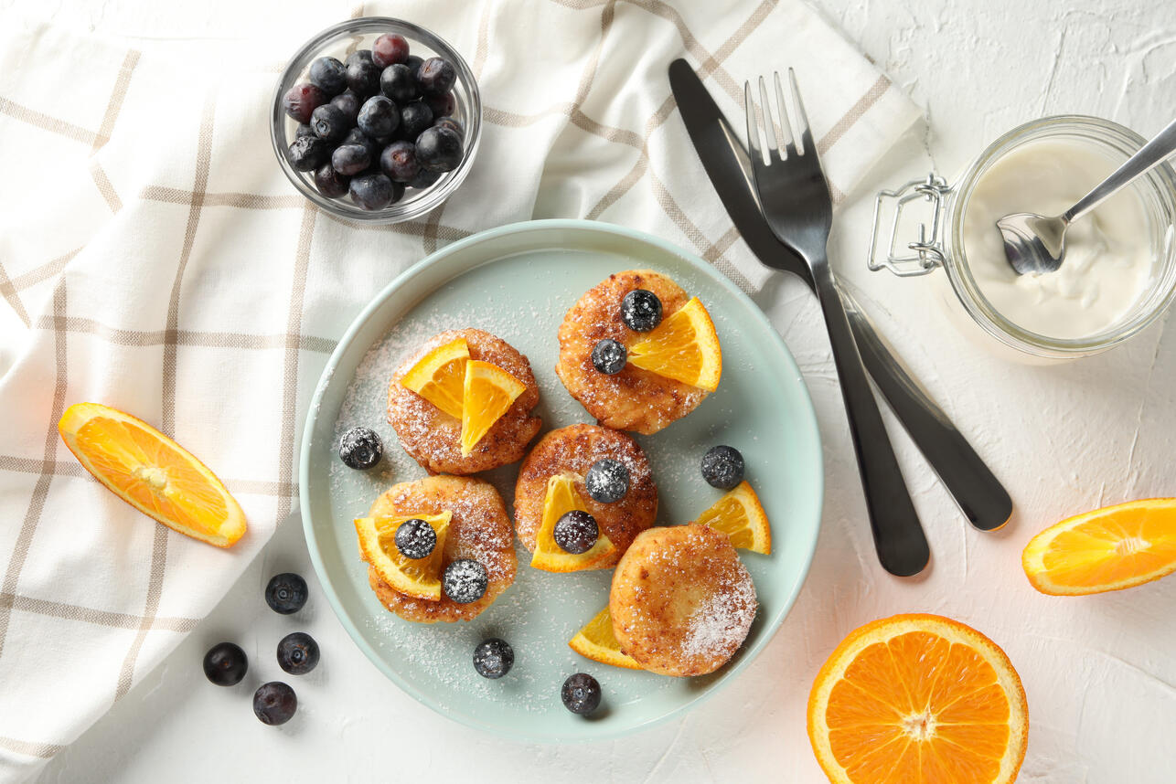 Апельсиновые сырники: рецепт творожных оладушек с цитрусовой ноткой