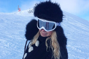 Яна Рудковская с детьми отдыхает на горнолыжном курорте 