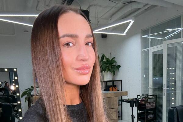 Заплаканная Бузова вышла на связь после сообщений о бесплодии — всю трясет