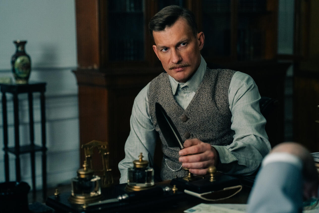 РєР°РґСЂ РёР· СЃРµСЂРёР°Р»Р° В«Р—Р»С‹Рµ Р»СЋРґРёВ», 2025 С„РѕС‚Рѕ