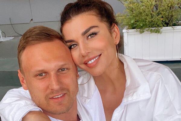 «Бандитская схема в стиле 90-х!» У Седоковой и Яниса Тиммы не было брачного договора