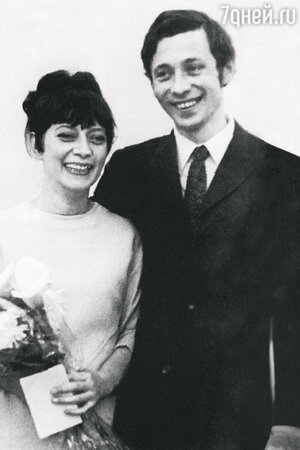 Свадьба Олега Даля с Елизаветой Апраксиной. 1970 год