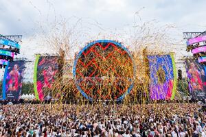 Лолита, Ольга Бузова, возвращение t.A.T.u: VK Fest объявил первую волну артистов