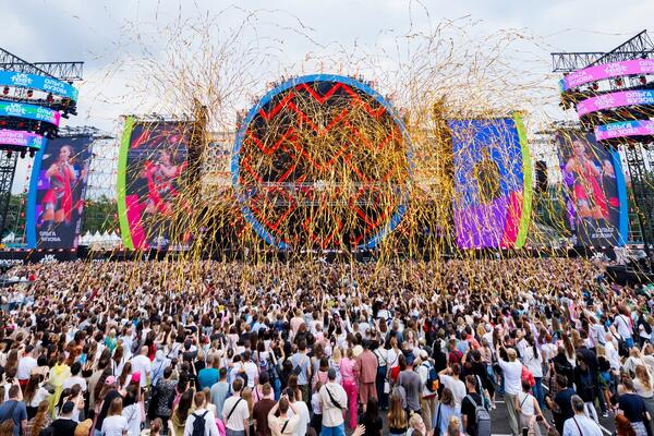 Лолита, Ольга Бузова, возвращение t.A.T.u: VK Fest объявил первую волну артистов