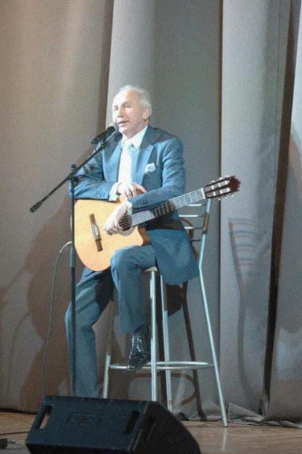 «Это был счастливый билет»: Дмитрий Харатьян отметил необычный юбилей