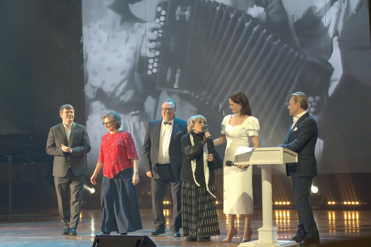 «Это был счастливый билет»: Дмитрий Харатьян отметил необычный юбилей