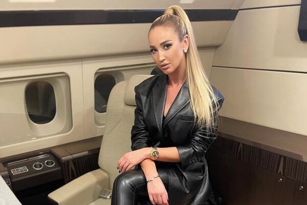 После встречи с Тарасовым Бузова отправилась к пластическому хирургу